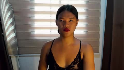 Snapshot of hottieelijah760282 chatting on 12.16.25 Maxine online show from 12.16.25