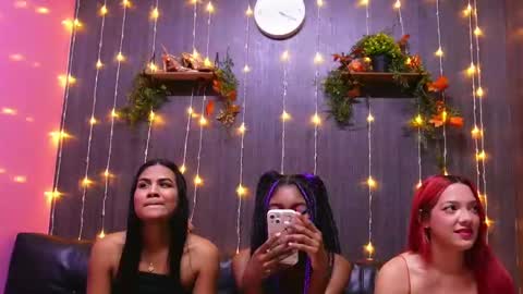 hotties_kittens18 online show from 02.15.25