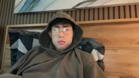 hottiewithabody101 online show from 10.23.25