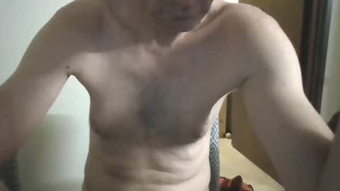 Snapshot of hottnready4u chatting on 01.01.25 Hottnready4u online show from 01.01.25