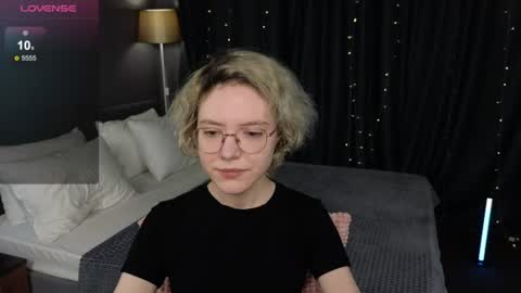Snapshot of hottokori chatting on 07.18.26 Kori online show from 07.18.26