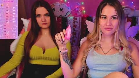 Snapshot of hotty_girls_here chatting on 01.13.25 Ivanna and Jessica online show from 01.13.25