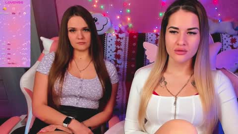 Snapshot of hotty_girls_here chatting on 01.29.25 Ivanna and Jessica online show from 01.29.25