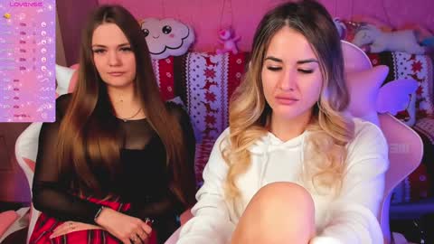 Snapshot of hotty_girls_here chatting on 02.01.25 Ivanna and Jessica online show from 02.01.25