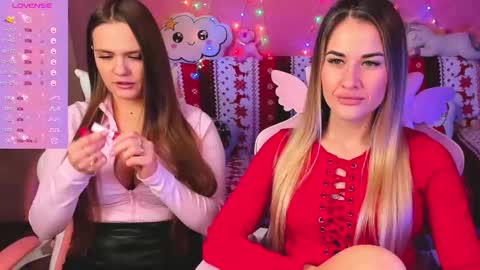 Snapshot of hotty_girls_here chatting on 02.16.25 Ivanna and Jessica online show from 02.16.25