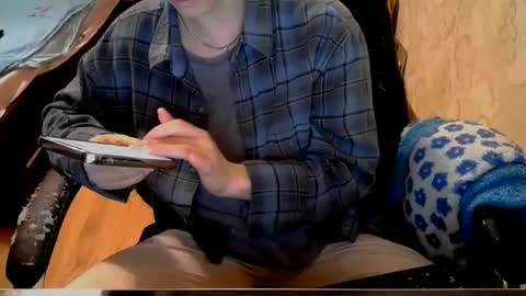 Snapshot of hotty_mary chatting on 03.13.26 Mary online show from 03.13.26