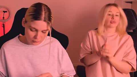 Nessie and Jessie online show from 12.29.24