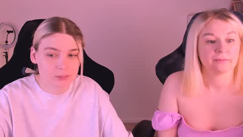 Nessie and Jessie online show from 01.02.25