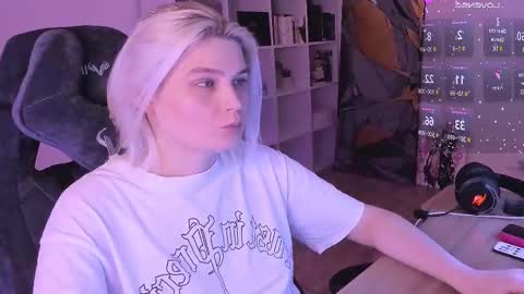 Nessie and Jessie online show from 02.19.25