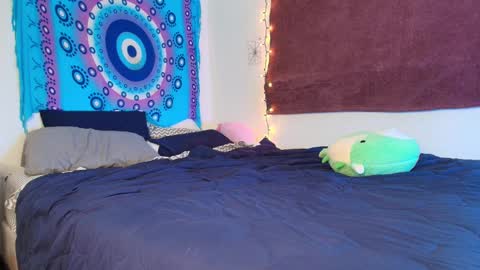 Lili Vixen online show from 12.20.24