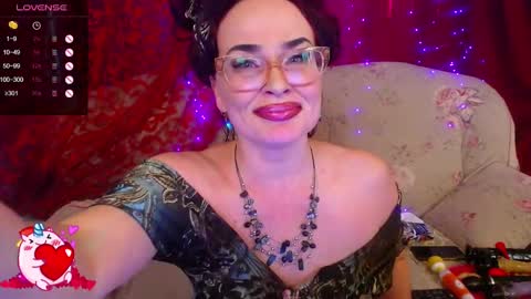 Snapshot of hotzlata chatting on 03.12.25 Hotzlata online show from 03.12.25