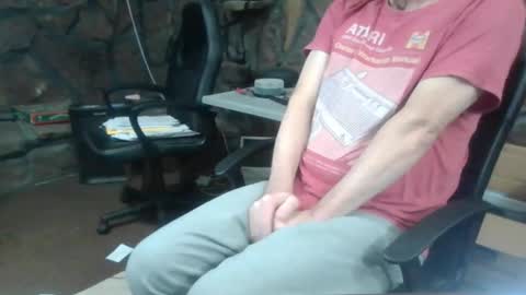 Snapshot of houstonbored chatting on 02.09.25 houstonbored online show from 02.09.25