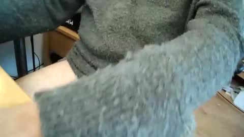 Snapshot of hovesub chatting on 12.16.25 English sub online show from 12.16.25