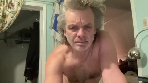 howlingatnothing online show from 11.23.25