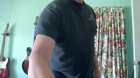 howlingatnothing online show from 04.17.26