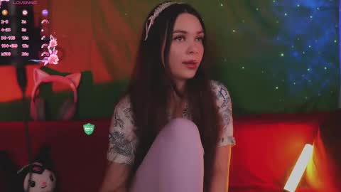 Mia online show from 09.22.25