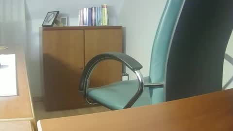 Snapshot of hpeter111 chatting on 12.30.24 Peter online show from 12.30.24