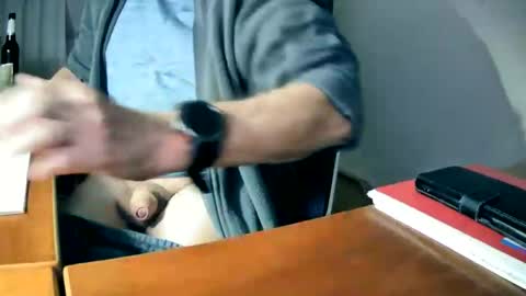 Snapshot of hpeter111 chatting on 03.04.25 Peter online show from 03.04.25