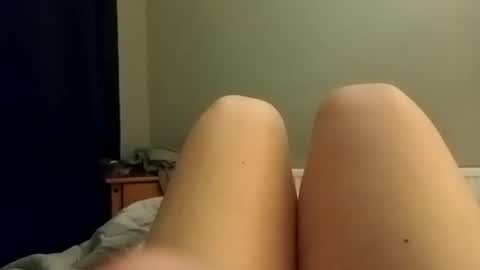 Snapshot of hrnybbwgurrll1993 chatting on 12.04.25 hrnybbwgurrll1993 online show from 12.04.25