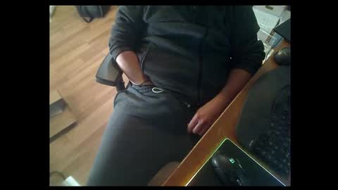 Snapshot of hrnyinutah chatting on 10.21.25 hrnyinutah online show from 10.21.25