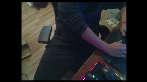 Snapshot of hrnyinutah chatting on 10.27.25 hrnyinutah online show from 10.27.25