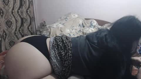 Snapshot of hugeassdevil chatting on 11.14.25 hugeassdevil online show from 11.14.25