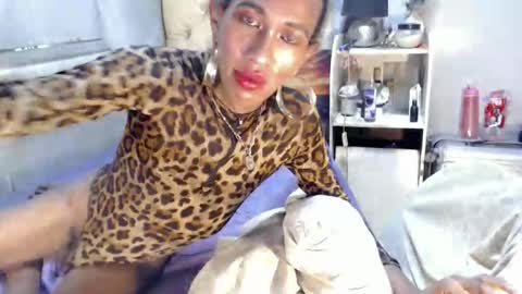 hugecock_caramel online show from 05.03.26