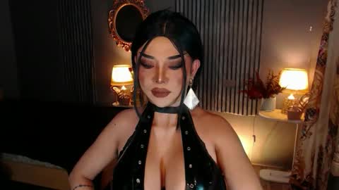 Snapshot of hugecockchristine chatting on 12.15.25 Christine online show from 12.15.25