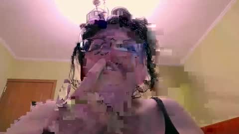 Snapshot of hugetitsxxx chatting on 12.12.24 HugeTitsXXX online show from 12.12.24