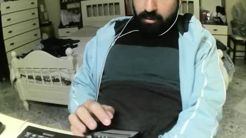 hugeveiny online show from 03.17.26