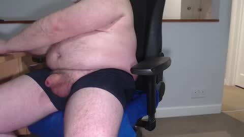 Snapshot of huggie_bear69 chatting on 02.26.25 Huggie Bear online show from 02.26.25