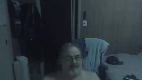Snapshot of huggybear566 chatting on 04.16.26 lonely huggy bear online show from 04.16.26