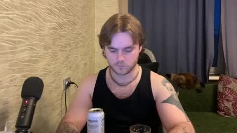Snapshot of hugo__brad chatting on 05.07.26 Hugo online show from 05.07.26