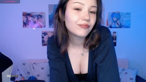 Snapshot of hugomin chatting on 12.12.24 HugoMin online show from 12.12.24