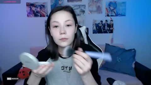 Snapshot of hugomin chatting on 12.23.24 HugoMin online show from 12.23.24