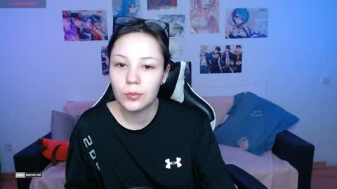 Snapshot of hugomin chatting on 01.11.25 HugoMin online show from 01.11.25