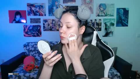 Snapshot of hugomin chatting on 09.22.25 HugoMin online show from 09.22.25