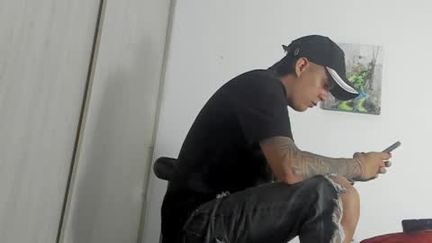 Hugo online show from 12.25.24