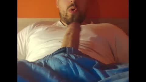 Snapshot of hugothewood1001 chatting on 12.01.24 hugothewood1001 online show from 12.01.24