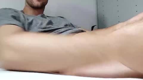 hukssss online show from 12.21.25