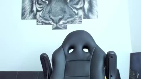 Snapshot of humber_eli chatting on 09.26.25 Eli online show from 09.26.25