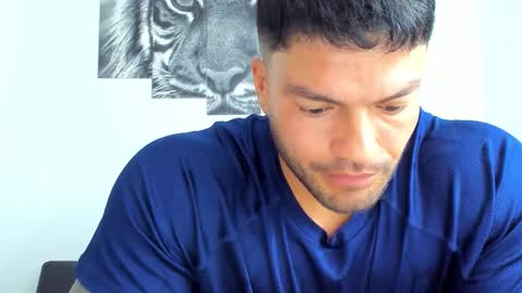 Snapshot of humber_eli chatting on 12.01.25 Eli online show from 12.01.25