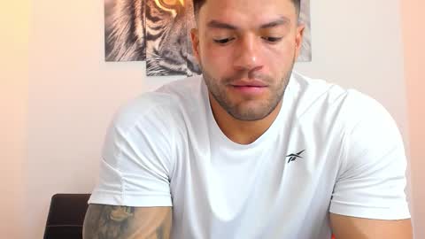 Snapshot of humber_eli chatting on 02.02.26 Eli online show from 02.02.26