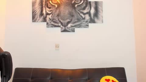 Snapshot of humber_eli chatting on 02.20.26 Eli online show from 02.20.26