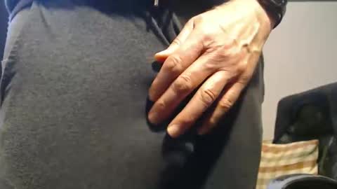 Big uncut cock dripping online show from 05.09.26