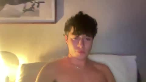 Snapshot of hungc0llegejock chatting on 10.07.25 hungc0llegejock online show from 10.07.25