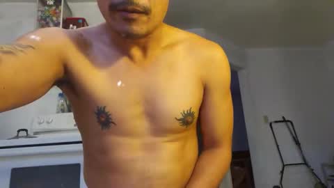 Snapshot of hunghedgfund chatting on 11.19.25 hunghedgfund online show from 11.19.25