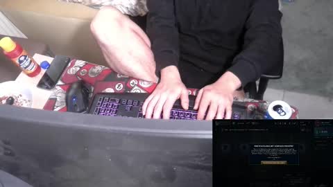 Snapshot of hungryboyyb chatting on 01.18.26 LittleDevilXo1999 online show from 01.18.26