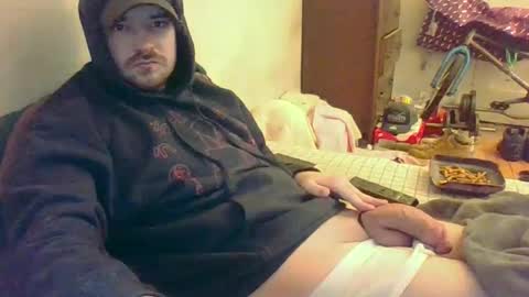 Snapshot of hungsubbb chatting on 02.11.25 Boi online show from 02.11.25