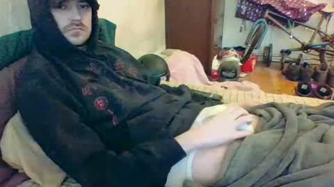 Snapshot of hungsubbb chatting on 10.06.25 Boi online show from 10.06.25